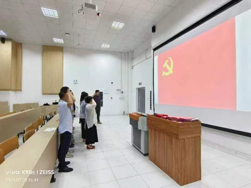 牢记初心使命，践行党的宗旨